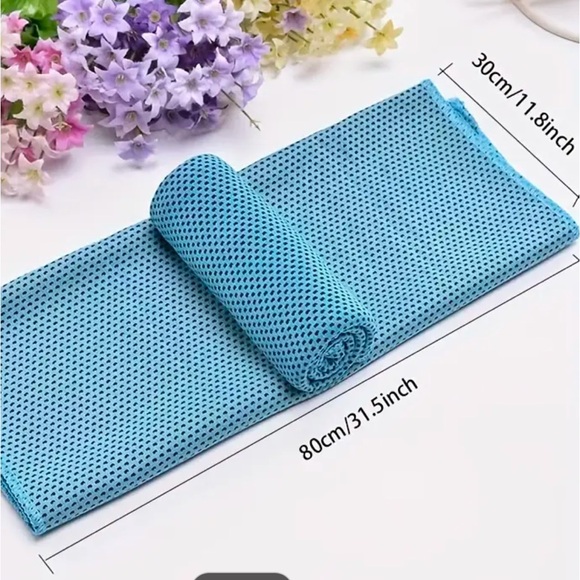 Dani 2 PC Red & Purple Cooling Towels - Picture 4 of 7